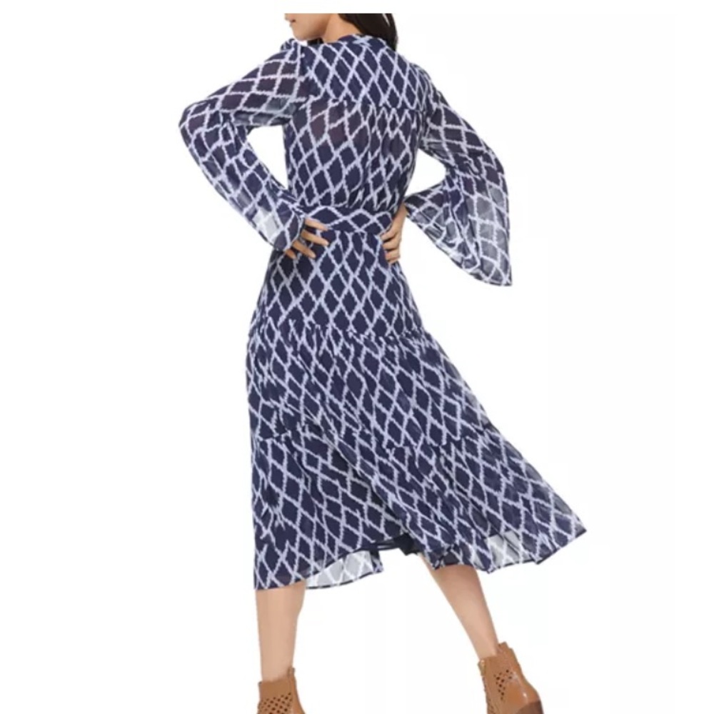 Micheal Kora Ikat tiered shirt dress and Peplum sleeve - Picture 4 of 5